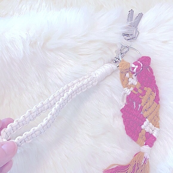 🆕Handmade w/L💋VE:Cotton Macrame Wristlet🗝Chain - Picture 7 of 16